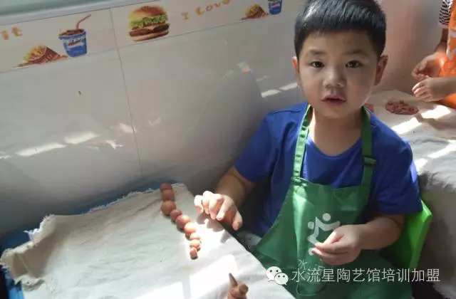 1476238302385780.png f729bed_愛奇藝.png